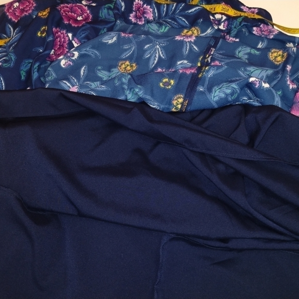 Old Navy Sleeveless Floral dress - Picture 6 of 13